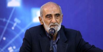 شریعتمداری: ترامپ به گوسفندی شبیه است که «ماسک گرگ» بر چهره زده است!