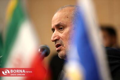 تاج در مراسم بدرقه تیم ملی ساحلی ایران: هر گل شما در خانه از جای خود بلند می‌شوم و به افتخارتان دست می‌زنم