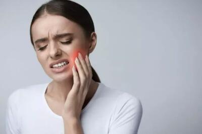 روش‌های خانگی و فوری برای تسکین و درمان درد دندان