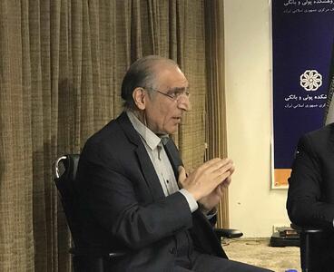 بانک مرکزی با نادیده گرفتن تغییر تقاضای نقدینگی، تورم را به حال خود رها کرده است