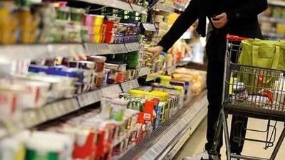 چرا با کاهش قیمت دلار قیمت کالاها کاهش نمی‌یابد؟