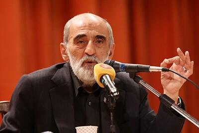 حسین شریعتمداری: آمریکا اگر می توانست با موفقیت به ایران حمله کند، لحظه ای درنگ نمی کرد؛ ترامپ گوسفندی است که «ماسک گرگ» زده