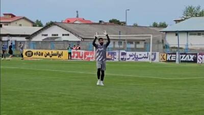 تشویق خاص حبیب فرعباسی و پژمان نوری توسط هواداران ملوان