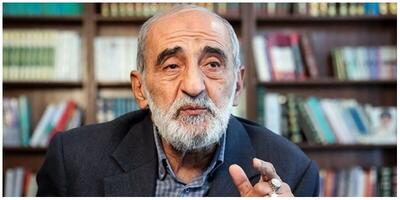 حسین شریعتمداری: ترامپ به گوسفندی شبیه است که «ماسک گرگ» بر چهره زده است / آمریکا اگر در لاف گزاف خود برای حمله نظامی به ایران کمترین احتمال موفقیتی داشت، لحظه‌ای درنگ نمی‌کرد