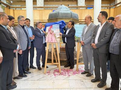 نمایشگاه عکس گل و گلاب میمند عکاسان خبری فارس افتتاح شد