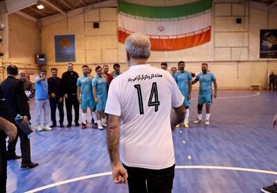 پا به توپ به نام کارگران