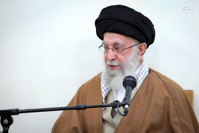 درس‌هایی از تاریخ در کلام رهبر انقلاب/ نقش خواص در تغییر مسیر حرکت جهان