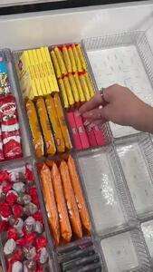 مرتب کردن کشو با کلی شکلات! + فیلم
