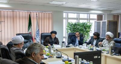 شبکه‌سازی نخبگان دانشگاهی برای مشارکت در تدوین اسناد تحول علوم انسانی/ چشم‌انداز‌ها و اولویت‌های تحول علوم انسانی، اجتماعی و هنر در سال ۱۴۰۴