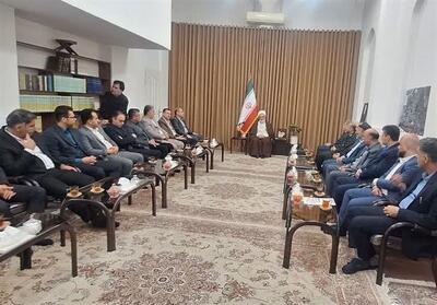 کارگران محور حرکت اقتصادی کشور هستند - تسنیم
