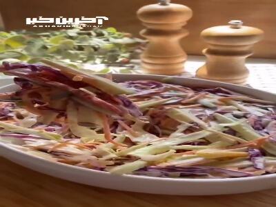 سالاد فصل با طعم سس خاصش عالیه