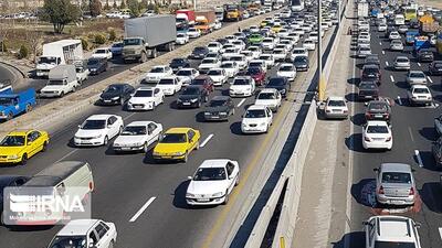 ورود پنج میلیون خودرو به استان قم در فروردین ماه امسال