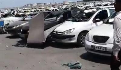 حجم تخریب خودروهای شخصی اطراف محل حادثه (فیلم)