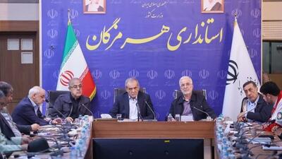 پزشکیان: نگهداری حجم بالای کانتینرها بدون ساماندهی در بنادر پذیرفتنی نیست