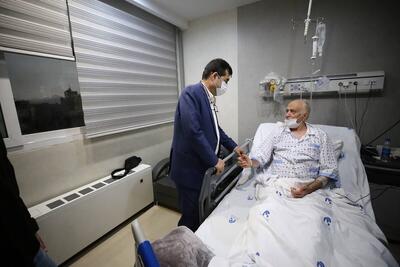  احمد دنیامالی بر بالین چهره ماندگار ورزش ایران