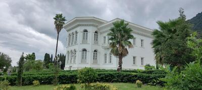 وقتی آسمان هم به زمین افتخار می‌کند؛ کاخ سفید رامسر - چیدانه