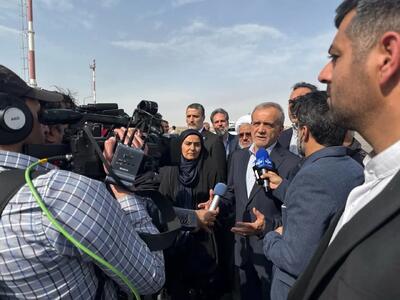 هم اکنون هواپیمای حامل رئیس جمهور در فرودگاه بندرعباس به زمین نشست