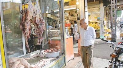 در همین یک ماه بسیاری از اقلام ۵۰ درصد گران شده‌اند/همه تیم اقتصادی دولت باید تغییر کنند