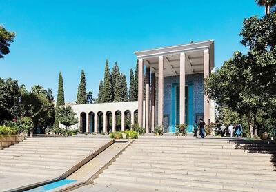 «گلستان» در آتش روشنفکران غرب زده