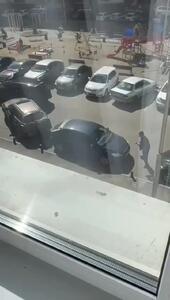 فیلم حادثه تیراندازی در ایرکوتسک / درگیری ماشینی در  خیابان به شلیک‌های وحشیانه تبدیل شد