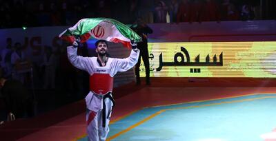 استقبال از قهرمان المپیک با شاخه گل 30 هزار تومانی و انتقاد از بی‌توجهی مسئولان - سبک ایده آل