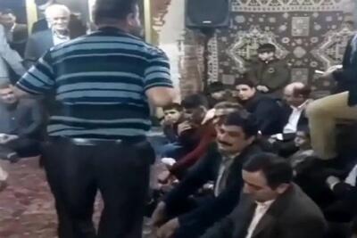 آواز شاد؛ این آقا با اهنگ اوستا کریم پرید وسط رفیقشم خیلی ریز داره شاباشارو می پیچه