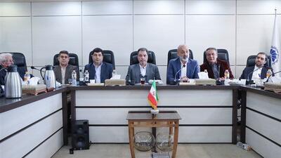 دخالت‌های زیاد دولت باعث سردرگمی بازار شده است