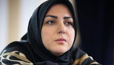المیرا شریفی‌مقدم روی آنتن زنده سیاه‌پوش شد