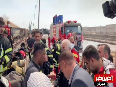بازدید میدانی وزیر کشور از محل حادثه بندر رجایی پس از کنترل حریق