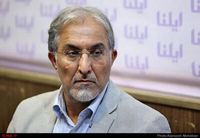 راغفر: اقتصاد ایران در اختیار رفقا و قوم و خویش مسئولان است