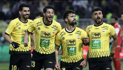 حکم جلب برای مدافع سپاهان صادر شد؛ اقدام بی‌سابقه باشگاه پرسپولیس (+عکس)