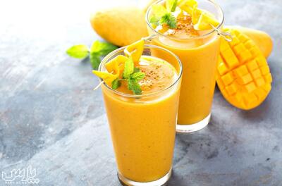 اسموتی پرتقالی انبه برای یک صبحانه رژیمی