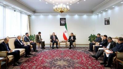 تاکید قائم پناه بر اجرای پروژه‌های حمل و نقل ریلی و زمینی و تشکیل منطقه آزاد تجاری با عراق