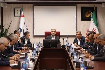 مدیر عامل بانک سینا در جلسه وبینار با مدیریت‌های مناطق اعلام کرد: جذب منابع اصلی‌ترین هدف بانک سینا در سال 1404 است