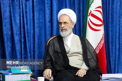 آیت‌الله اعرافی خواستار جبران خسارات حادثه بندرعباس شد