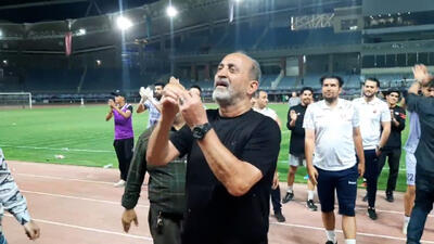 شادی هواداران مشهدی پس از برد فردوسی مقابل امید تهران - پارس فوتبال