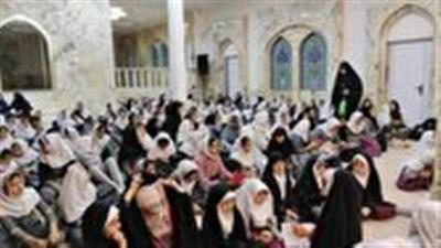 دانش آموزان دختر سنندجی مهمان امامزاده هاجر خاتون (س) شدند