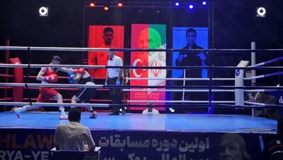 بوکسورهای ترکیه با پرچم تراکتور در جام پوریای ولی خوی رژه رفتند (+عکس)