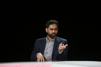 خیز مخالفان دولت در مجلس برای استیضاح دومین وزیر از دولت چهاردهم/ ثابتی: درخواست استیضاح وزیر راه و شهرسازی را امضا کردم