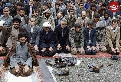 عکس کمیاب از پسر میلیونر ایتالیایی ۴۴ سال پیش در نماز جمعه تهران پشت سر رهبری | اقتصاد24