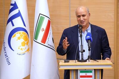 تاج: هواداران باید به خرید بلیت برای تماشای فوتبال عادت کنند
