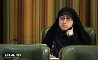 انتقاد عضو شورا از واگذاری ورزشگاه ها