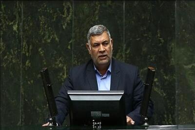 تاکید نماینده کرمان بر اقدام عملی مجلس و دولت برای تحقق شعار سال