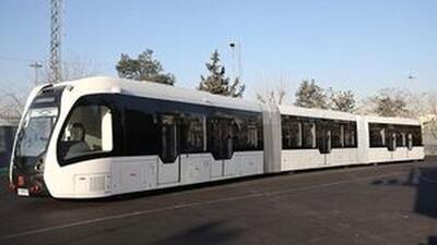 تراموا در ایستگاه بهشت
