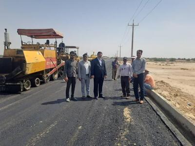 اجرای پروژه آسفالت جاده ساحلی روستای «حصار» تسریع شود