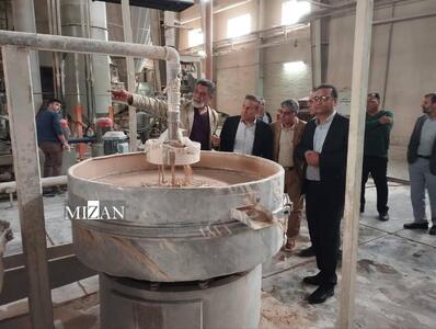 مسئولان قضایی شهرستان بروجرد از کارخانه سامان کاشی بازدید کردند