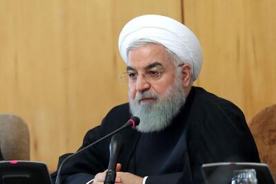 حسن روحانی: در سال ۸۲ آژانس یک بازرسی از محل‌هایی که فعالیت هسته‌ای می‌کردیم انجام داد؛ نمونه‌برداری‌ای کردند که نشان داد غنی‌سازی ۸۰ درصد داریم / بعداً معلوم شد سانتریفیوژی که از دلال گرفته بودیم، دست دوم بود و همه جا را آلوده کرده بود