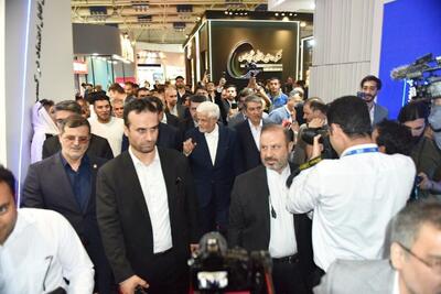 بازدید معاون اول رئیس جمهور از غرفه پتروشیمی تبریز در نخستین روز ایران اکسپو ۲۰۲۵
