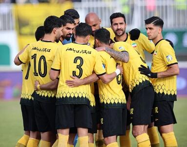 اردیبهشت و بازی با ملوان: کابوس سپاهان، لبخند پرسپولیس! - پارس فوتبال