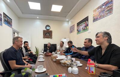 طلسمی که شکسته شد؛ جلسه راموس باراگان با وحید شمسایی / عکس - پارس فوتبال